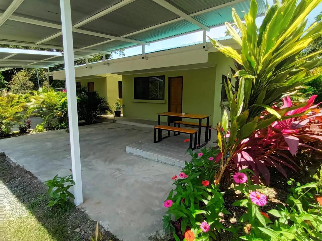 Serenity Houses Cahuita Luaran gambar